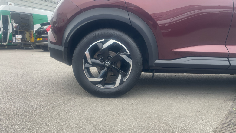 Nissan Juke 1.6 Hybrid N-Connecta 5dr Auto Hybrid Hatchback